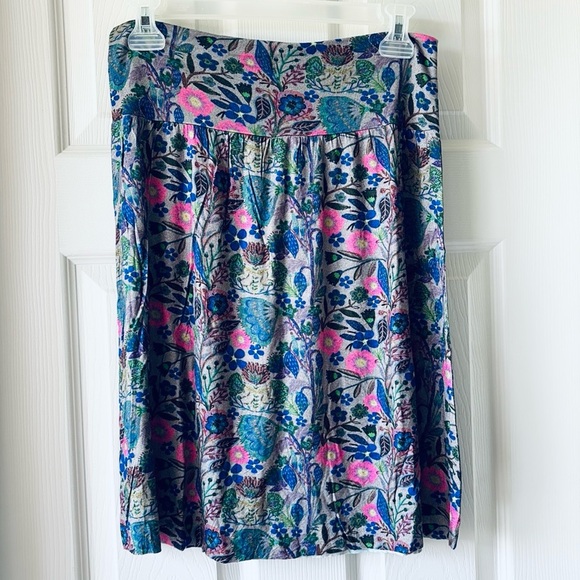 “Butter-soft” Mini Skirt - Whimsical Printed Garden - Picture 4 of 8